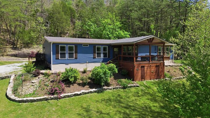 Property Photo:  324 Old State Road  KY 40456 