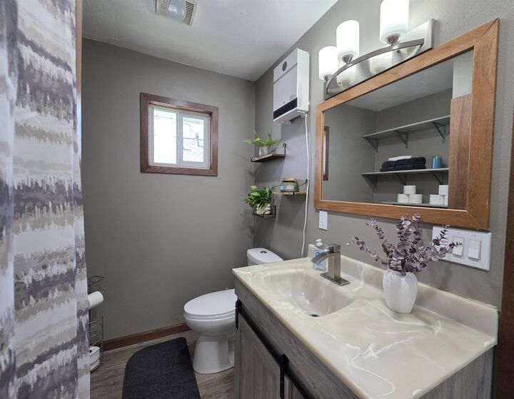 Property Photo:  912 E 10th Street  NE 69101 