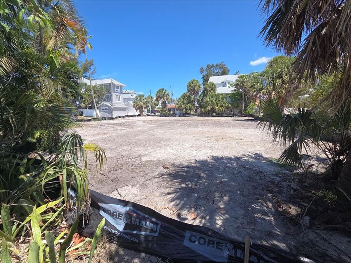 Property Photo:  103 &Amp 105 1st Avenue  FL 33706 