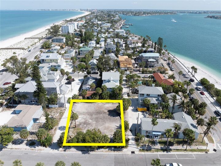 Property Photo:  103 &Amp 105 1st Avenue  FL 33706 