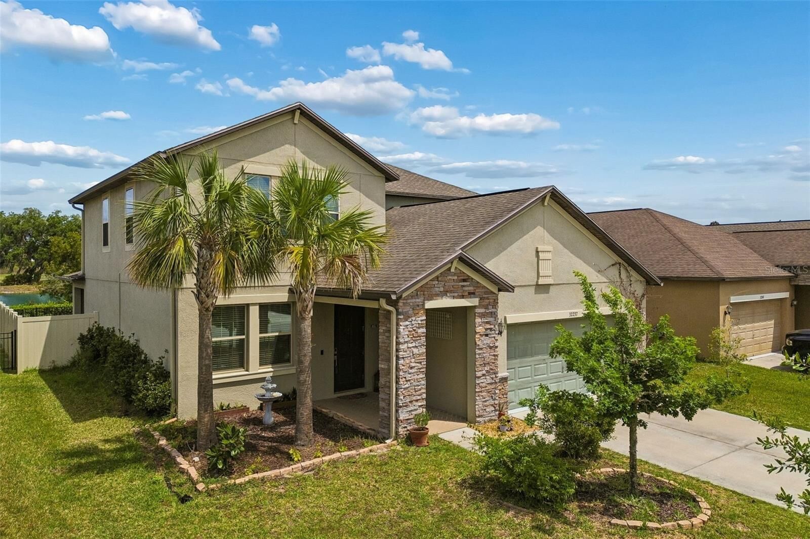 Property Photo: 32237 Watoga Loop FL 33543