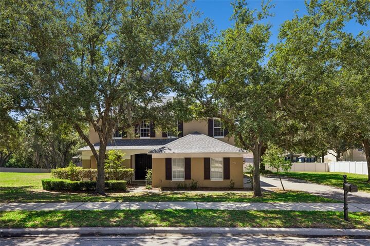 Property Photo: 2692 Cedar Knoll Drive FL 32712