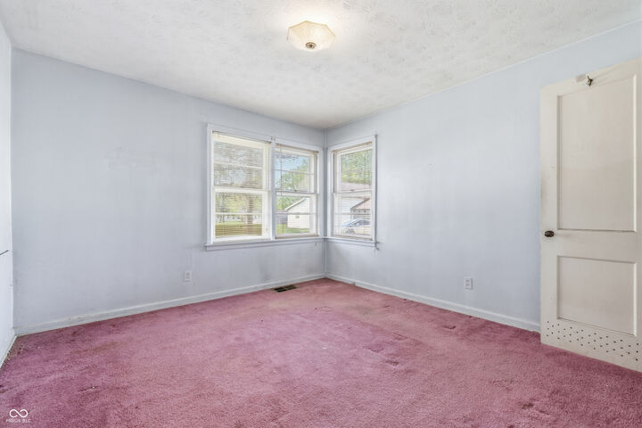 Property Photo:  301 S McCarty Street  IN 46040 