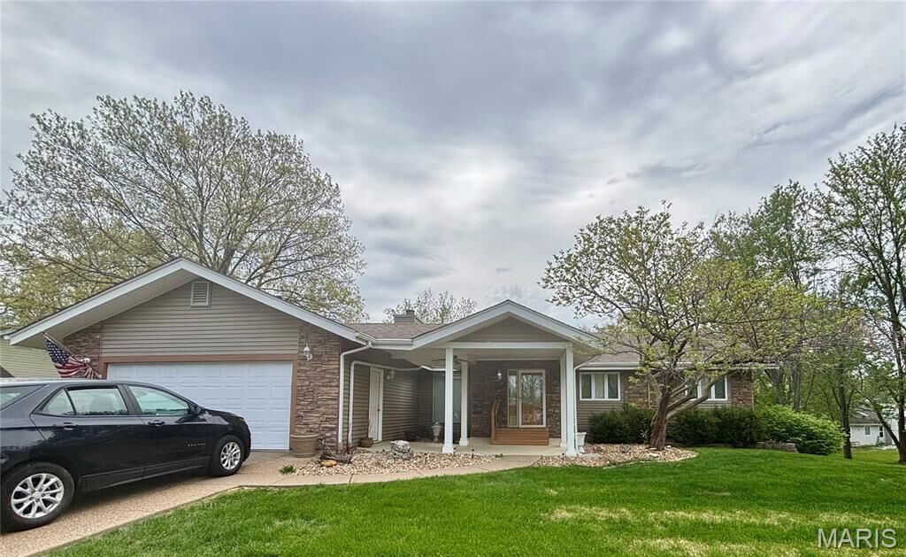 Property Photo:  21 Savoy Drive  MO 63367 
