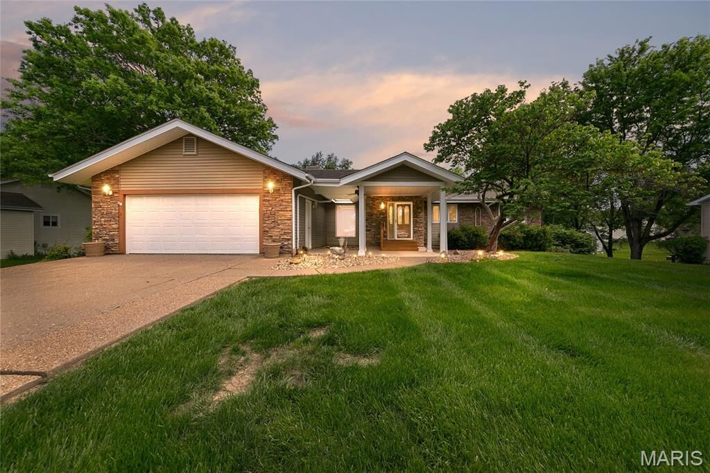 Property Photo:  21 Savoy Drive  MO 63367 