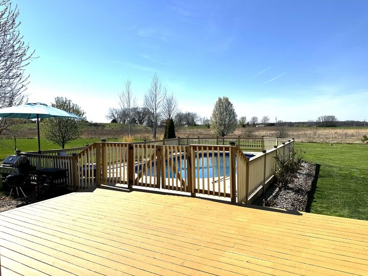 Property Photo:  15328 Kingston Way  WI 53126 