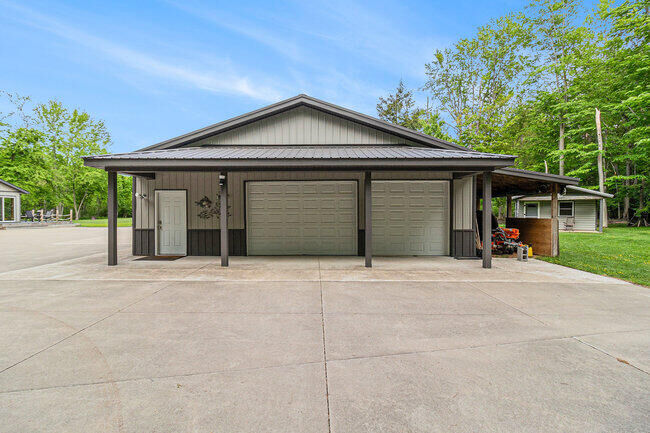 Property Photo:  6976 S 80th Avenue  MI 49452 