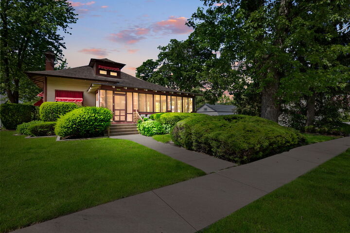 Property Photo:  288 Park Avenue  IL 60030 