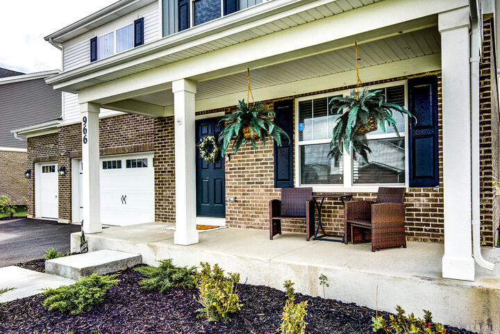 Property Photo:  966 Bridle Hill Drive  IL 60451 