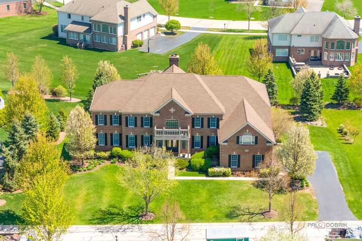 Property Photo:  18 Tournament Drive N  IL 60047 