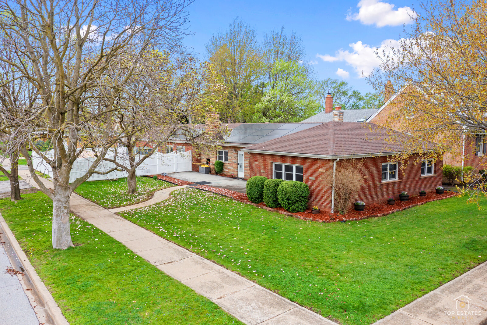 Property Photo:  3850 W 93rd Street  IL 60805 