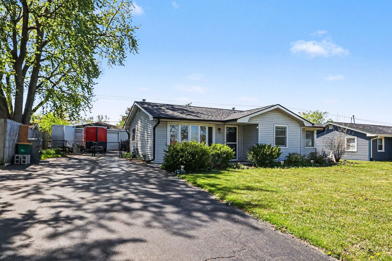 Property Photo:  16615 W 145th Place  IL 60441 