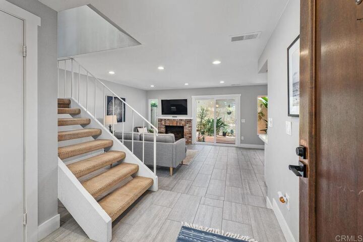 Property Photo:  1774 Edgefield Lane  CA 92024 