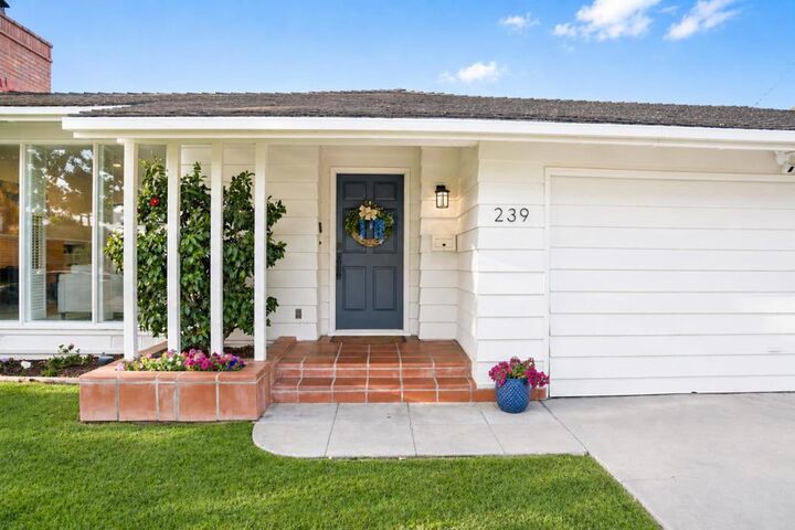 Property Photo:  239 Oak Street  CA 93901 