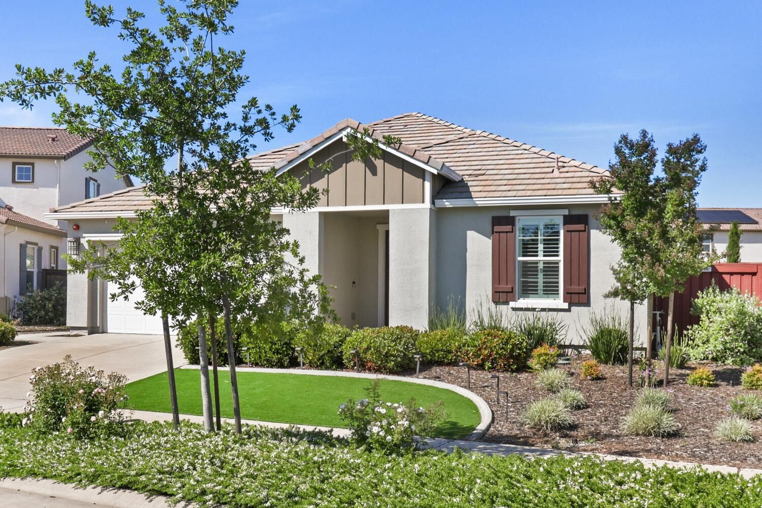 Property Photo: 7503 Allan Detrick Avenue CA 95757