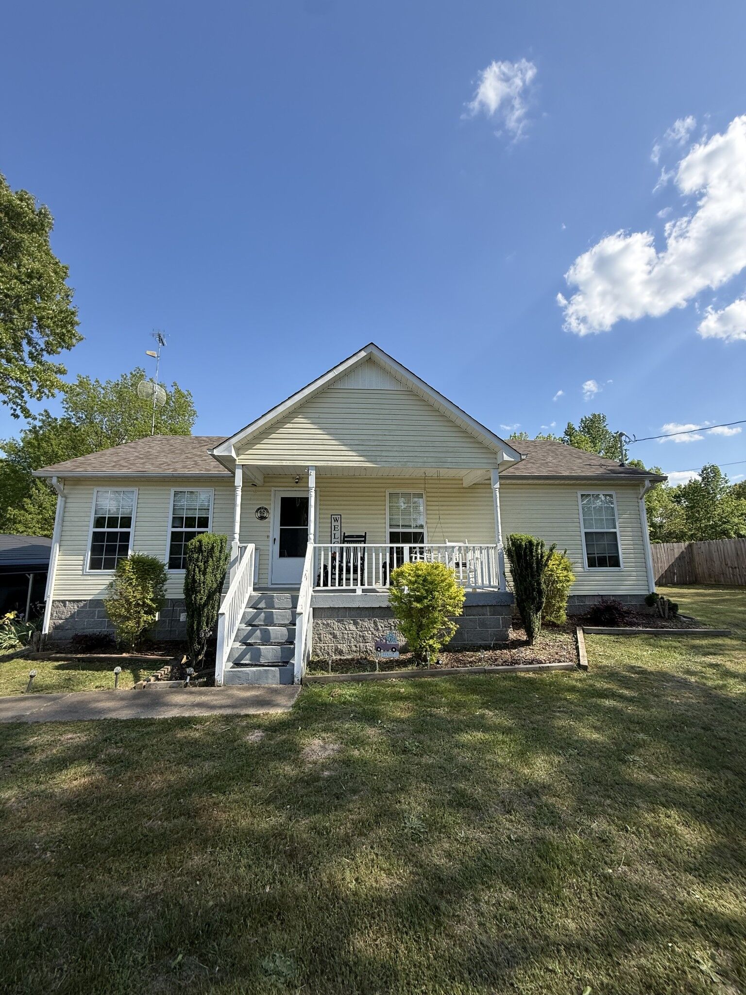 Property Photo:  129 Clifton Rd  TN 38464 