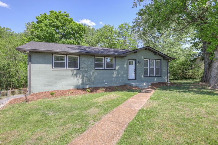 Property Photo:  804 Irma Dr  TN 37013 