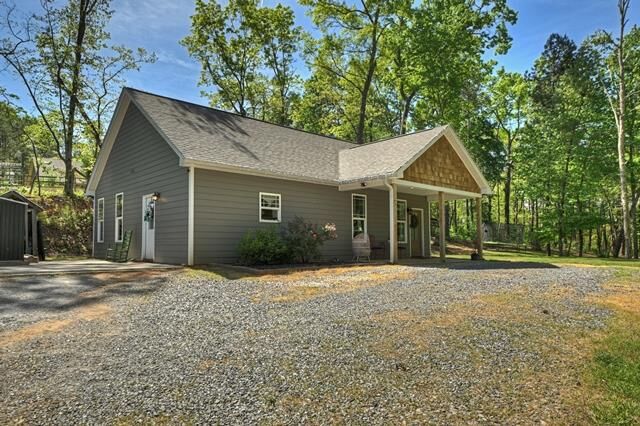 Property Photo:  410 Knight Drive  GA 30540 