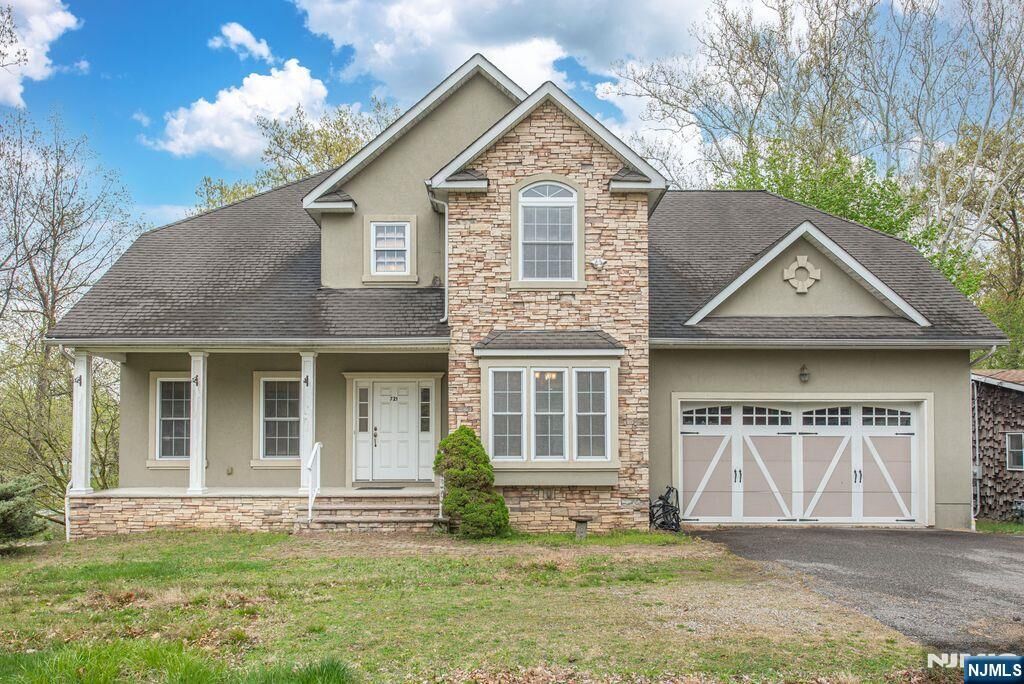 Property Photo:  721 Ringwood Avenue  NJ 07442 