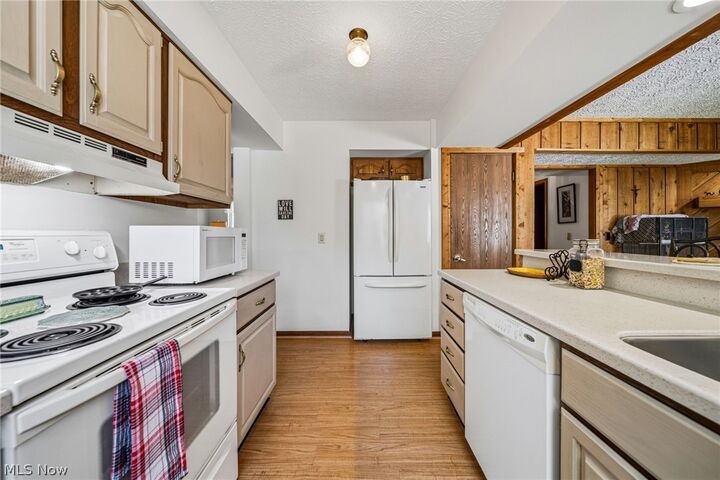 Property Photo:  6216 Center Street  OH 44060 
