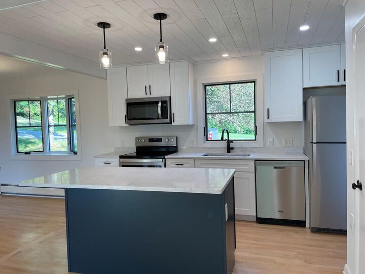 Property Photo:  17 Fairwood Heights  VT 05661 