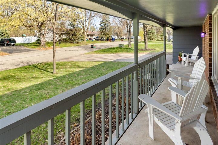 Property Photo:  1308 Woods Circle  MN 55313 