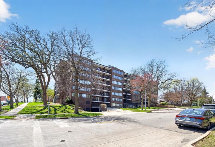 Property Photo:  600 4th Street SW 408  MN 55902 