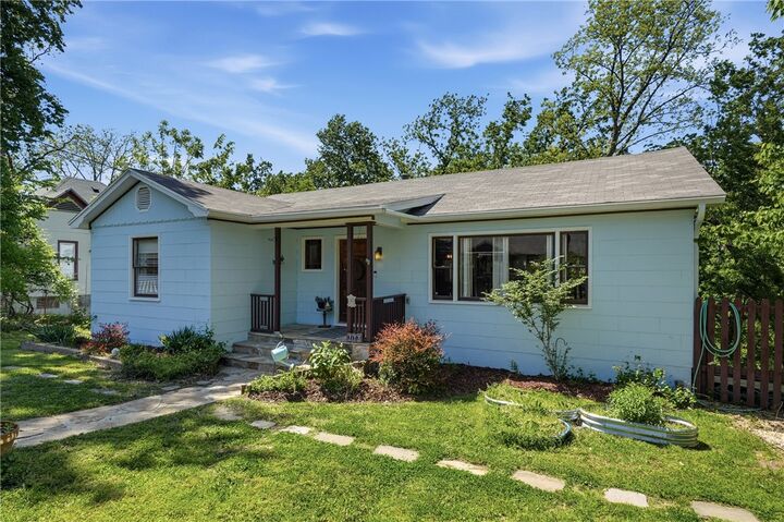 Property Photo:  115 Wall Street  AR 72632 