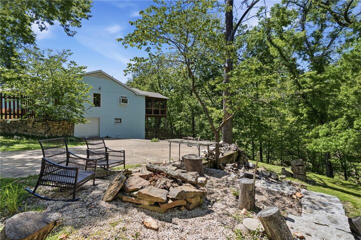 Property Photo:  115 Wall Street  AR 72632 