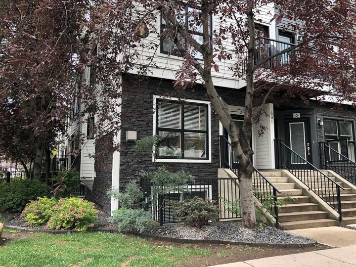 Property Photo: 601 15 Avenue SW 1 AB T2R 0R4