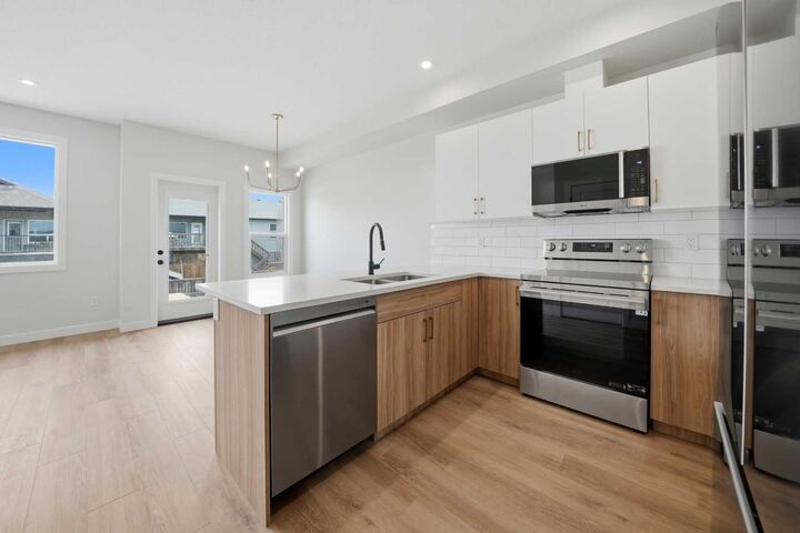 Property Photo:  57 Pinnacle Close  AB T4M 0M3 