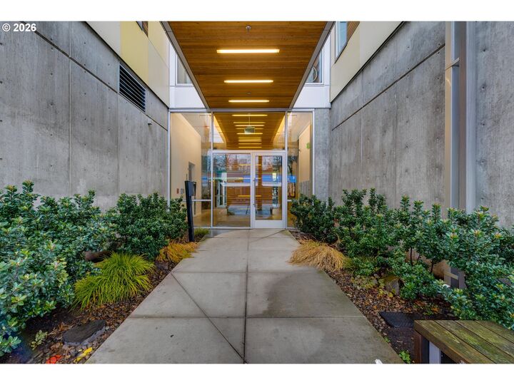 Property Photo:  1455 N Killingsworth St 417  OR 97217 