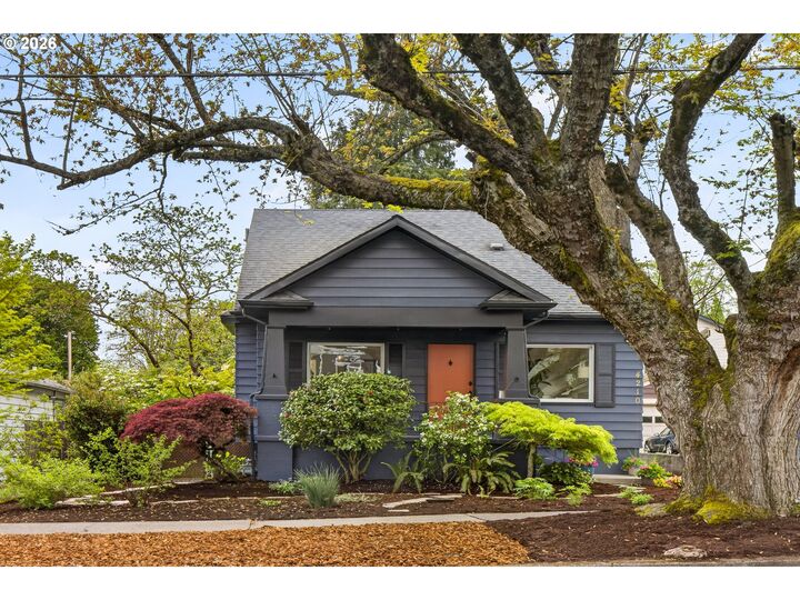 Property Photo:  4210 NE 65th Ave  OR 97218 