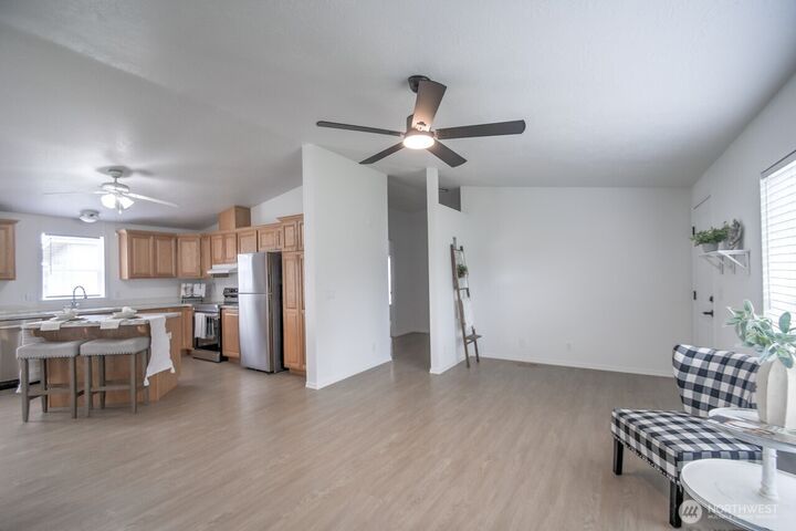 Property Photo:  121 W Freedom  WA 98584 