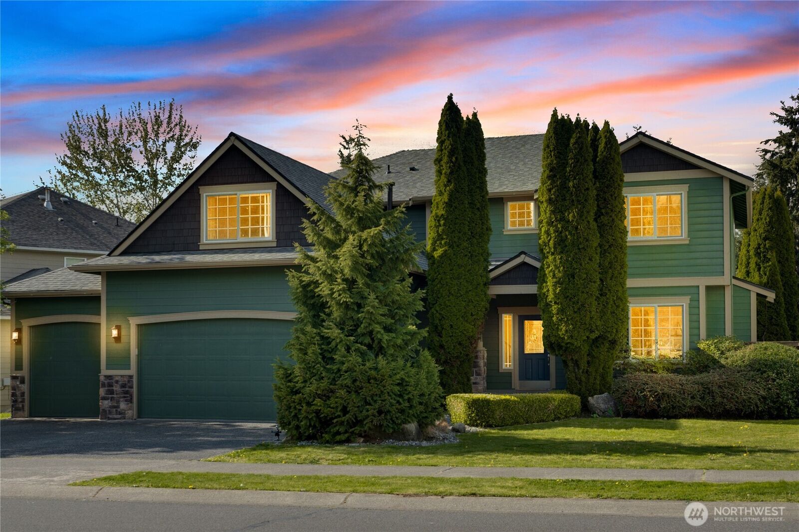 Property Photo:  19321  205th Street E  WA 98360 