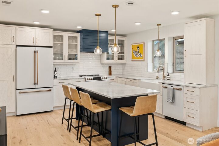 Property Photo:  4514  Bagley Avenue N  WA 98103 