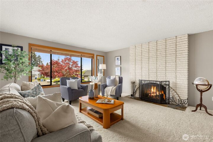 Property Photo:  1827 N Whitman Street  WA 98406 