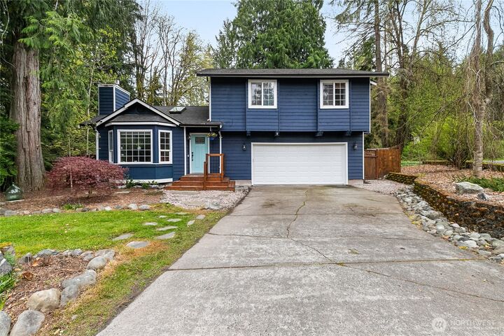 Property Photo:  211  Polo Park Drive  WA 98229 