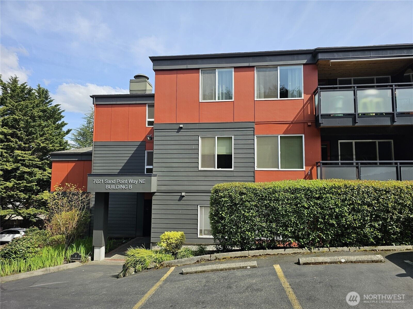 Property Photo:  7001  Sand Point Way NE B410  WA 98115 