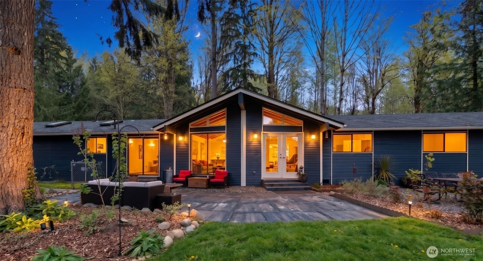 Property Photo: 11725 Bollenbaugh Hill Road WA 98272