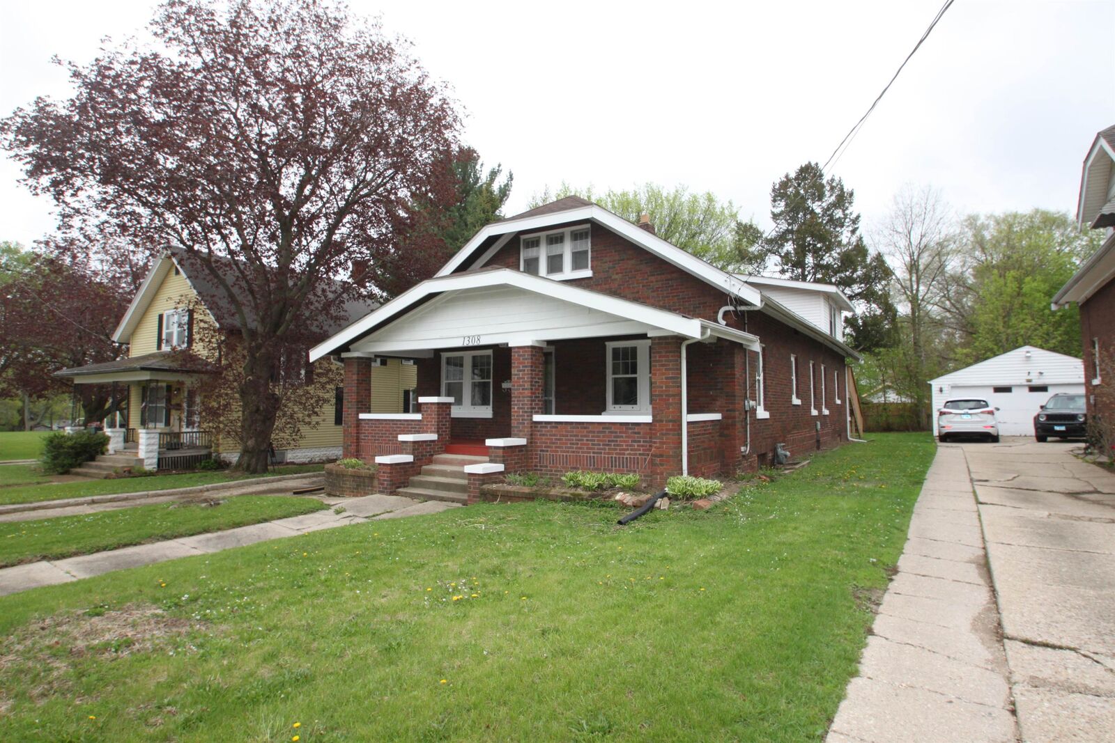 Property Photo:  1308 Montague Street  IL 61102 