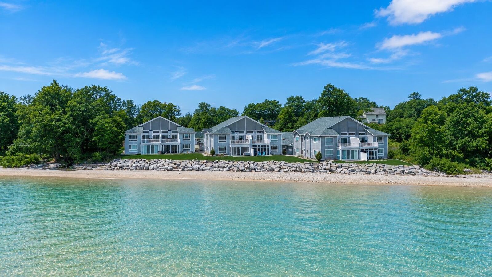Property Photo:  2614 Lake Street  WI 54201 
