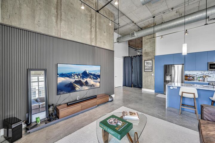 Property Photo:  444 NW 1st Avenue NW 602  FL 33301 