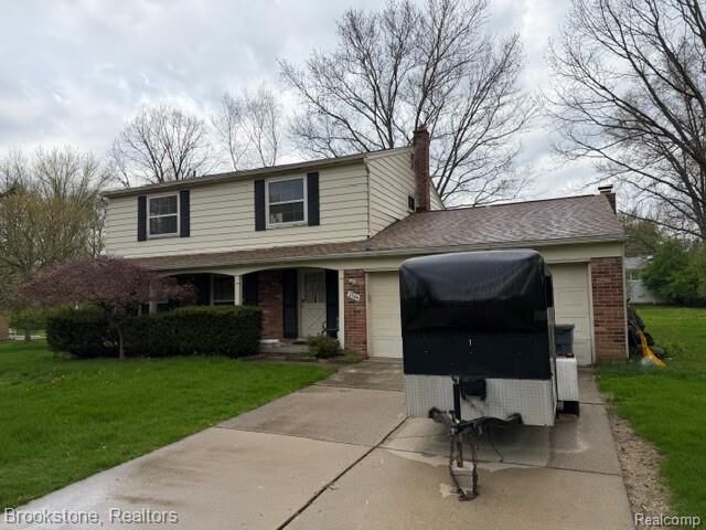 Property Photo:  2544 Oxford Drive  MI 48084 