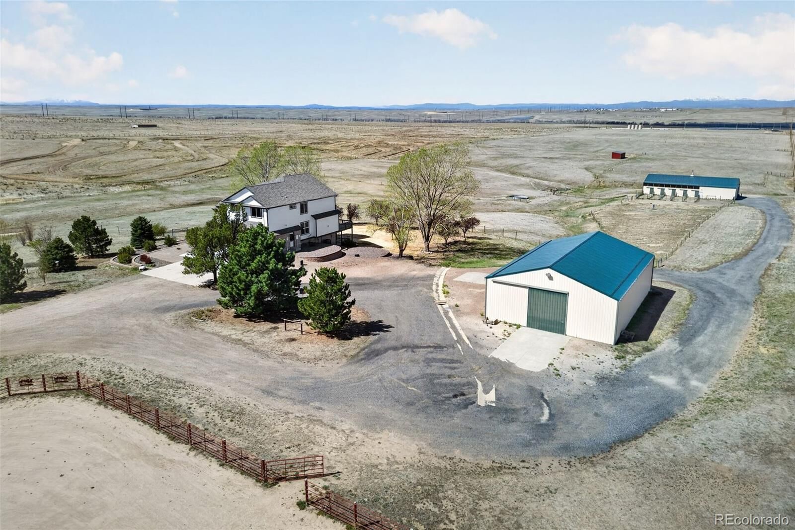 Property Photo:  3551 S Lookout Hill Street  CO 80137 