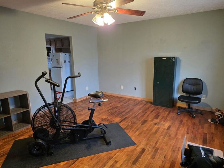 Property Photo: 806 S Taylor St KS 67124-2451