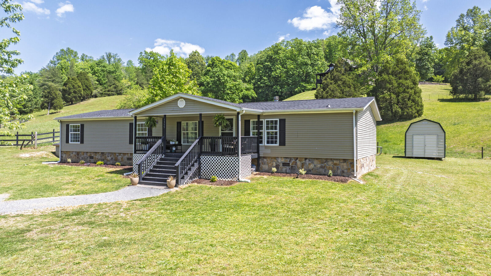 Property Photo:  1355 Ideal Valley Road  TN 37381 