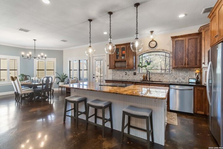 Property Photo:  412 Elmwood Dr  TX 78130 