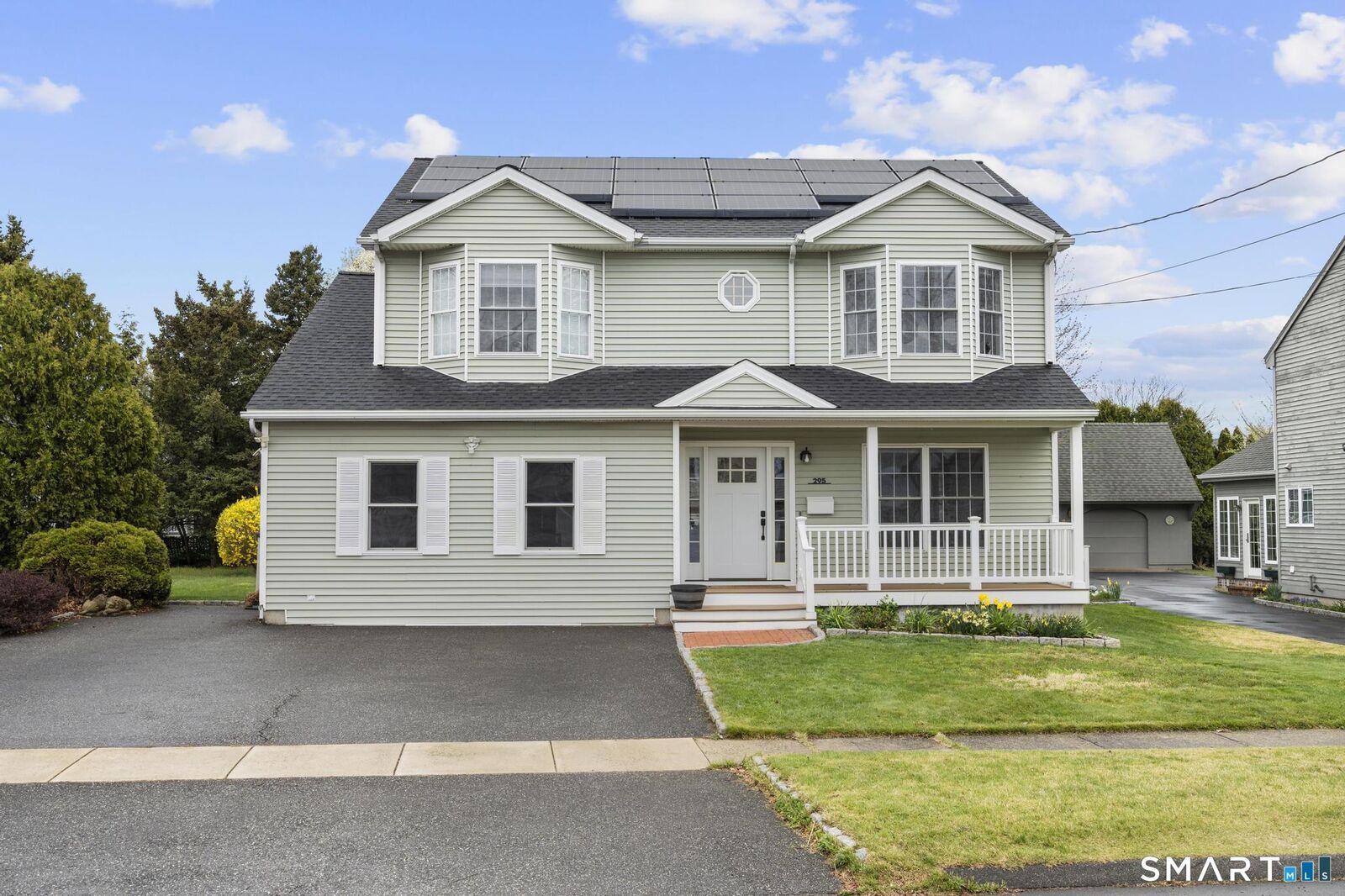 Property Photo:  295 York Street  CT 06615 