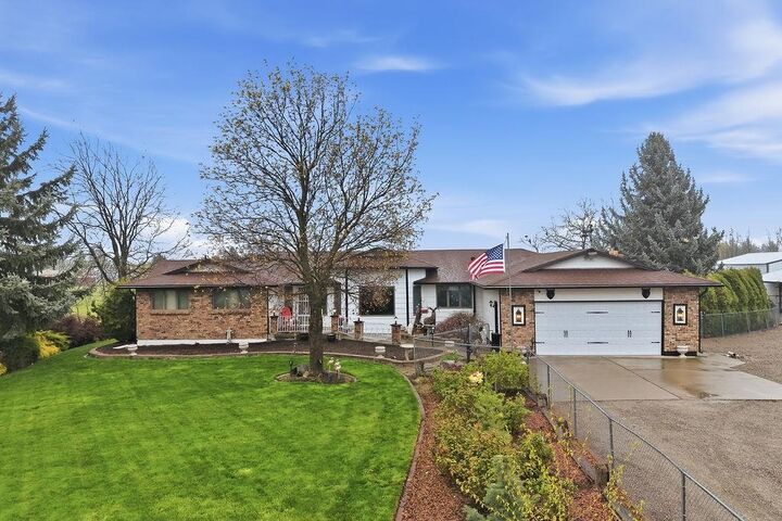 Property Photo:  4821 S Conklin Rd  WA 99016 